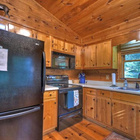 Bearfoot Ridge Wood-Burning Fireplace Cozy Hot Tub Serene Views 埃利杰 外观 照片