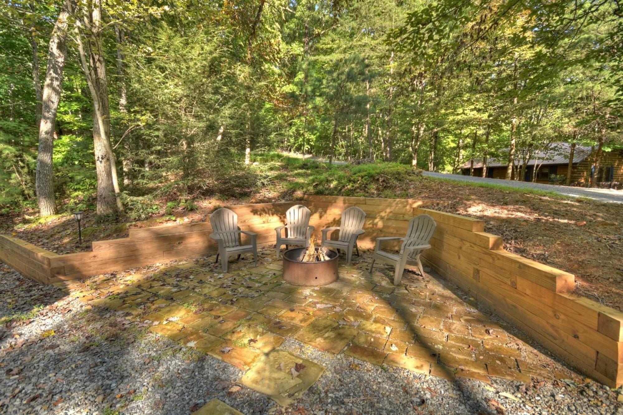 Bearfoot Ridge Wood-Burning Fireplace Cozy Hot Tub Serene Views 埃利杰 外观 照片