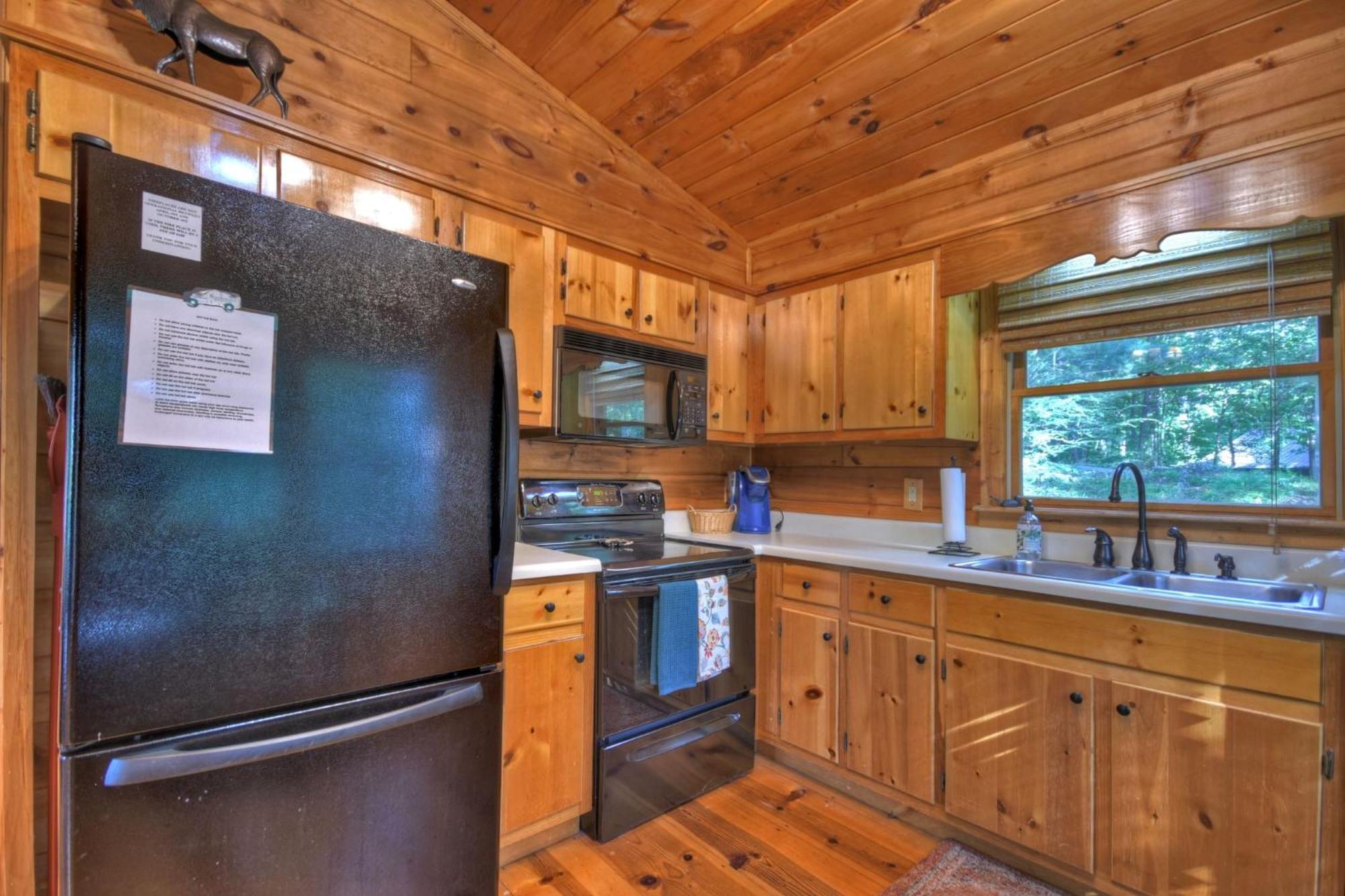 Bearfoot Ridge Wood-Burning Fireplace Cozy Hot Tub Serene Views 埃利杰 外观 照片