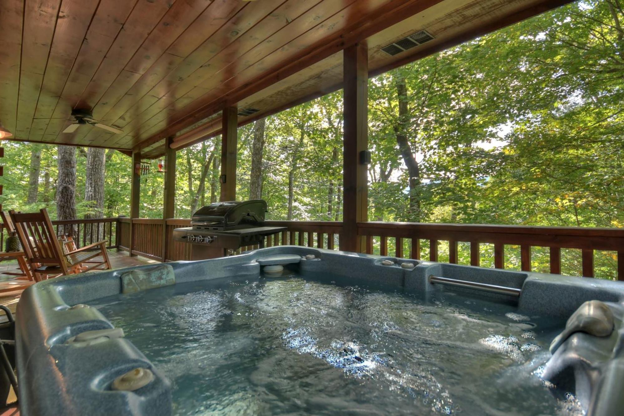 Bearfoot Ridge Wood-Burning Fireplace Cozy Hot Tub Serene Views 埃利杰 外观 照片