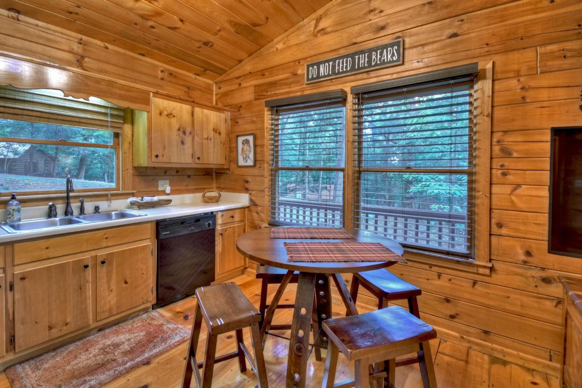 Bearfoot Ridge Wood-Burning Fireplace Cozy Hot Tub Serene Views 埃利杰 外观 照片